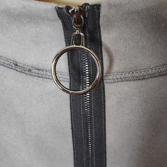 IC by Connie K Lagenlook Tunic Top S Asym Hem Patch Pockets Funnel Neck Gray - Picture 8 of 11